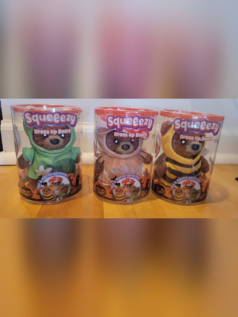 New Sunny Days Squeezy Bears Dress up costumes-Complete set of 3.